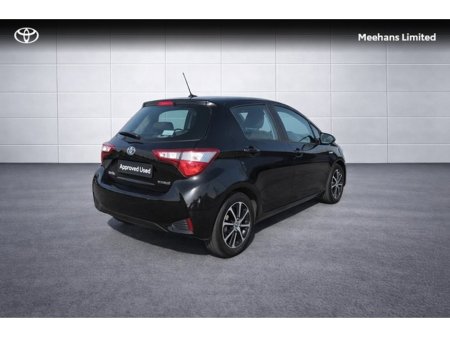 2018 Toyota Yaris - thumbnail 2