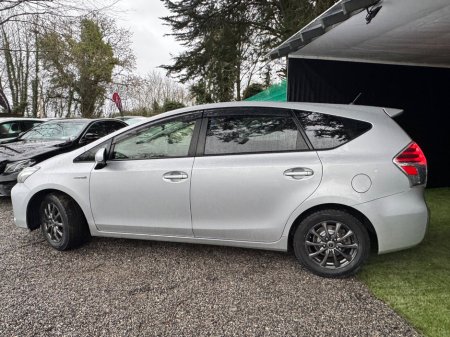 2020 Toyota Prius - thumbnail 15