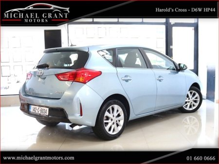 2014 Toyota Auris - thumbnail 7