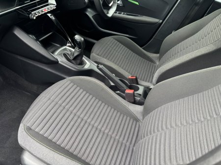 2024 Peugeot 208 - thumbnail 9