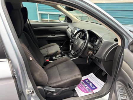 2018 Mitsubishi Outlander N1 2 Seat Commercial Van €11,950 thumbnail