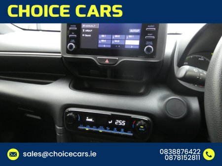 2020 Toyota Yaris - thumbnail 8