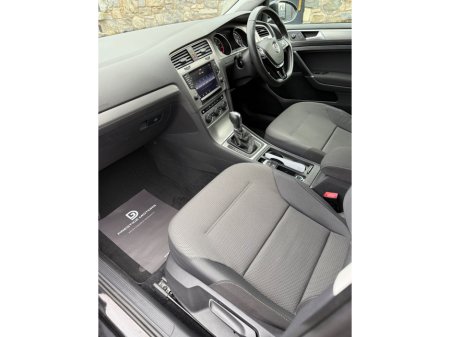 2014 Volkswagen Golf  €13,995 thumbnail