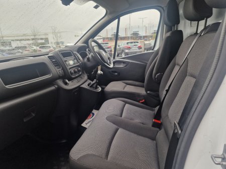 2021 Renault Trafic LL30 Energy DCI 120 Business*QUALITY ASSURED USED CARS*SIMI APPROVED*GREAT RATE FINANCE AVAILABLE*WELCOME TO DAVID QUIGLEY AUTOS* €14,950 thumbnail