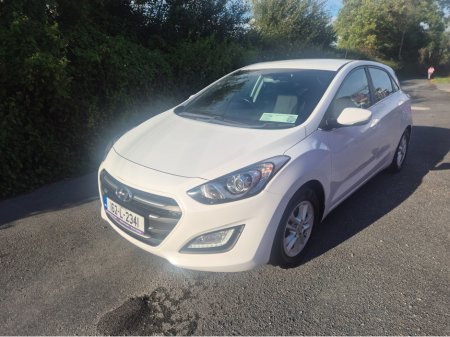2016 Hyundai i30 SE NAV BLUE DRIVE 110 5DR 110PS €11,450
