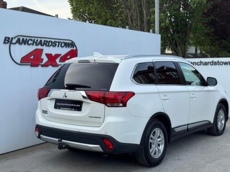 2018 Mitsubishi Outlander - photo 2