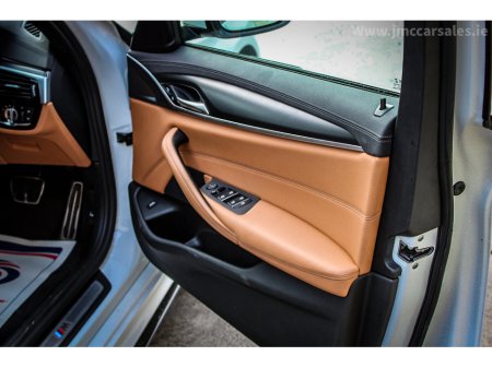 2021 BMW 5 Series - thumbnail 13