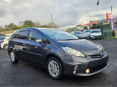 2012 Toyota Prius Alpha (7 Seater) - SELF CHARGING HYBRID -ALLOYS - REVERSE CAMERA -SIMI DEALER - LOW ROAD TAX BAND €12,450 thumbnail