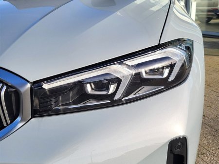 2026 BMW 3 Series - thumbnail 8