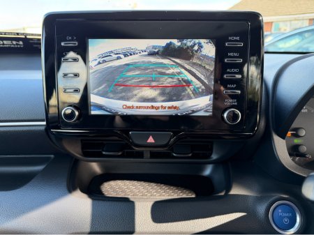 2023 Toyota Yaris - thumbnail 17