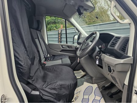 2020 Volkswagen Crafter 35 MWB 140HP MANUAL 6SPEED FWD 5DR €22,133 thumbnail