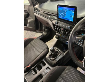 2021 Ford Focus 1.5 TDCi 120PS ST-Line €18,950 thumbnail