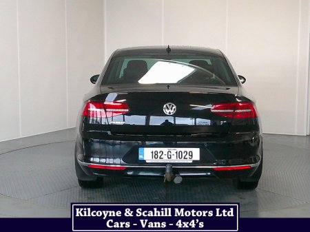 2018 Volkswagen Passat HIGHLINE 1.6 TDI MANUAL 6SPEED FWD 120HP 4DR €17,950 thumbnail