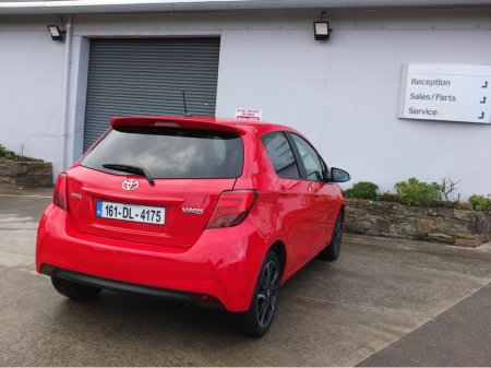 2016 Toyota Yaris 1.33 VVT-I SPORT 5DR €9,450 thumbnail