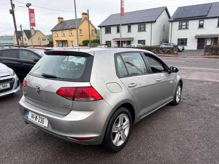 2014 Volkswagen Golf - thumbnail 11