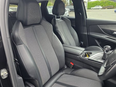 2022 Peugeot 3008 - thumbnail 11