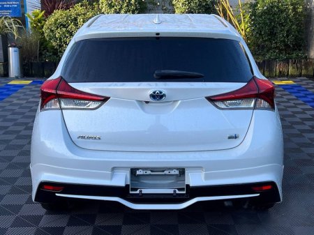 2016 Toyota Auris 1.8 HYBRID MODELLISTA PACK // 17" DIAMOND CUT ALLOYS // HEATED SEATS // REVERSE CAMERA €14,950 thumbnail