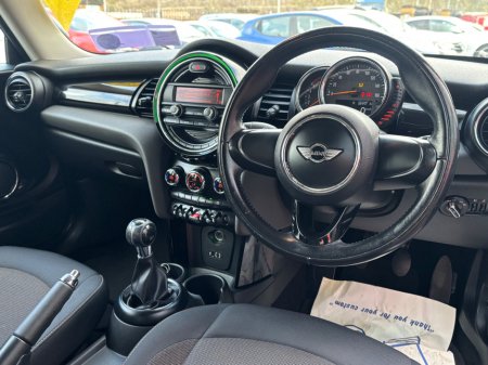 2015 MINI Hatch  €8,950 thumbnail