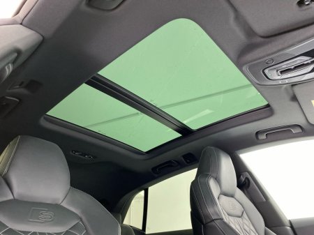 2023 Audi Q8 S-Line Quattro €75,500 thumbnail