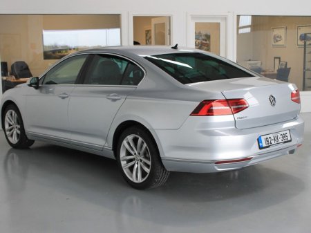 2018 Volkswagen Passat - thumbnail 8