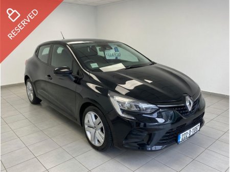 2022 Renault Clio - thumbnail 1