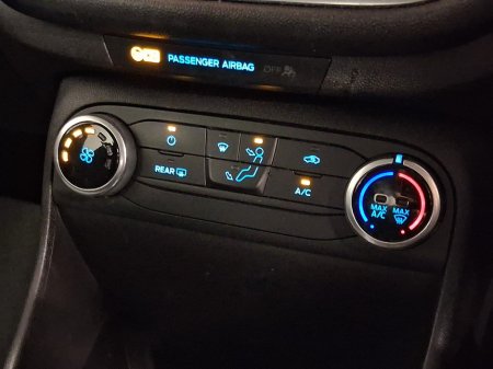 2017 Ford Fiesta - thumbnail 14