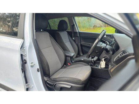 2019 Hyundai i20 - thumbnail 11