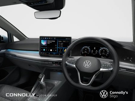 2026 Volkswagen Golf - view 4