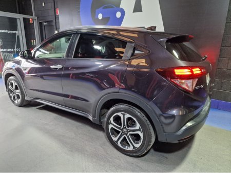 2017 Honda HR-V 1.5 VTEC AUTOMATIC-FULL LEATHER €13,450 thumbnail