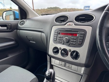 2010 Ford Focus 1.6i Zetec €3,450 thumbnail
