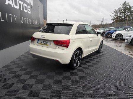 2012 Audi A1 - photo 2