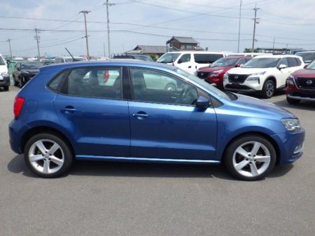 2017 Volkswagen Polo TSI HighLine Mystar €13,750 thumbnail