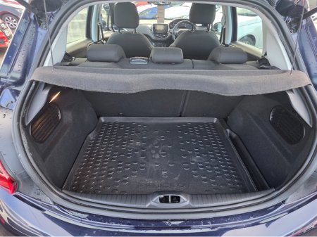 2017 Peugeot 208 1.2 AUTO STYLE ONLY 33K KMS €10,999 thumbnail