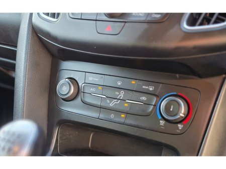 2018 Ford Focus 1.0 T ST-LINE ECOBOOST 1 140PS 5DR €12,900 thumbnail