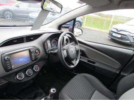 2018 Toyota Yaris 1.5 LUNA 4DR thumbnail