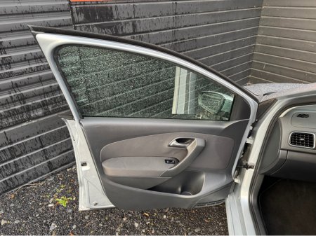 2012 Volkswagen Polo 1.2 TSI AUTO €7,995 thumbnail