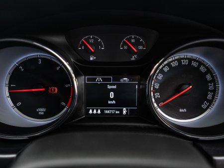 2016 Opel Astra - thumbnail 22