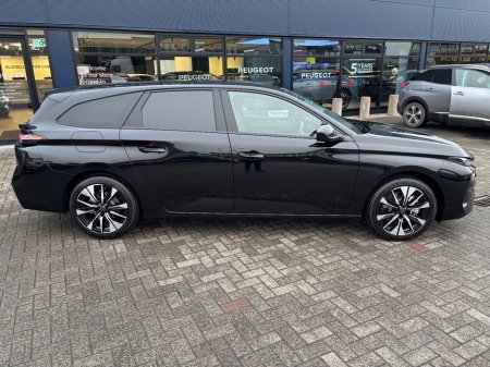 2026 Peugeot 308 Allure 1.2 PureTech Hybrid 136 e-DCS6 €38,695 thumbnail
