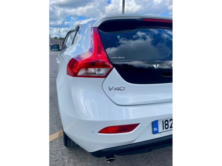 2018 Volvo V40 - thumbnail 12