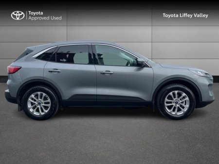 2023 Ford Kuga - thumbnail 3