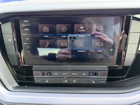 2019 Volkswagen Touareg - thumbnail 17