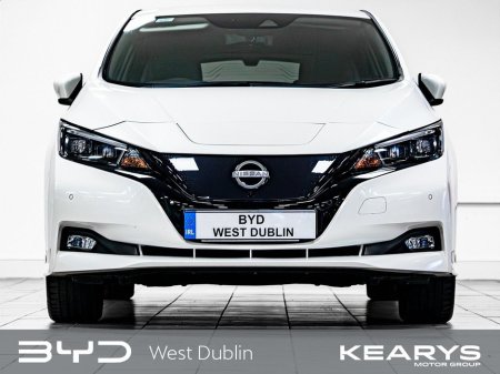 2025 Nissan Leaf - view 4