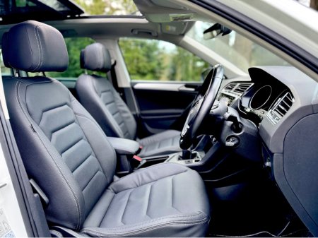 2019 Volkswagen Tiguan - thumbnail 16