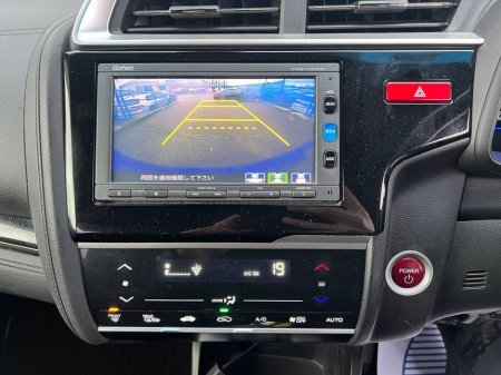 2016 Honda Fit SPORT 1.5 HYBRID // DIAMOND CUT ALLOYS // SERVICE HISTORY // PADDLE SHIFT €10,900 thumbnail