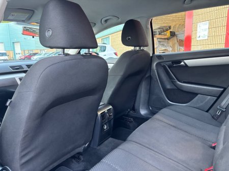 2013 Volkswagen Passat 1.6 TDI TRENDLINE BLUEMOTION TECH VAR €4,250 thumbnail