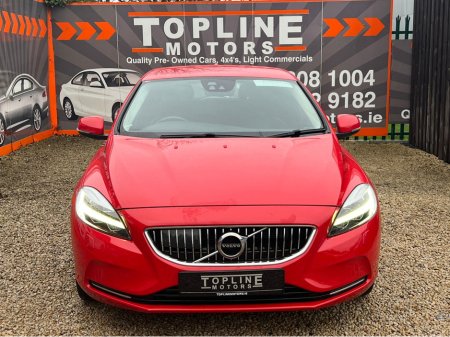 2019 Volvo V40 ==STUNNING VOLVO V40//AUTO//HUGE SPEC//FULL LEATHER// €17,500 thumbnail