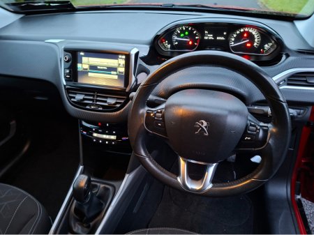 2016 Peugeot 2008 ACTIVE 1.2 PURETECH 82 4DR €8,950 thumbnail