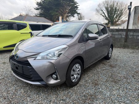 2017 Toyota Vitz Hybrid Luna €11,900