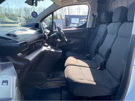 2024 Peugeot Partner - thumbnail 18