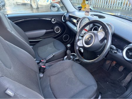 2009 MINI Hatch 1.4 4SEATS 3DR ONE €2,450 thumbnail